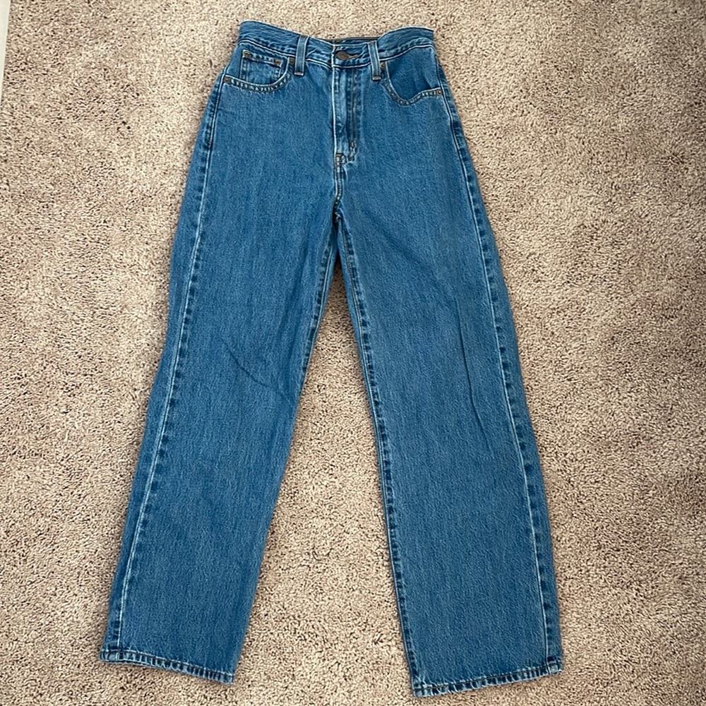 levi high waisted straight leg jeans